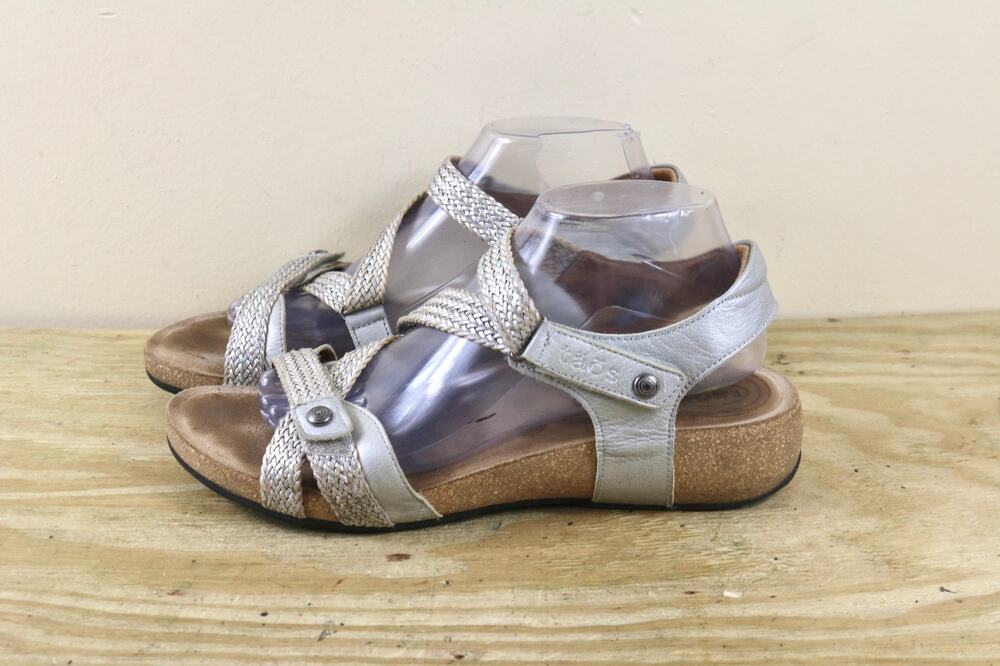 Taos Sandals Womens 11 Silver Metallic Trulie Wedge Strappy 42 Slip On Shoes